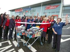 Tesco Hollington Reopening 2008-12-01